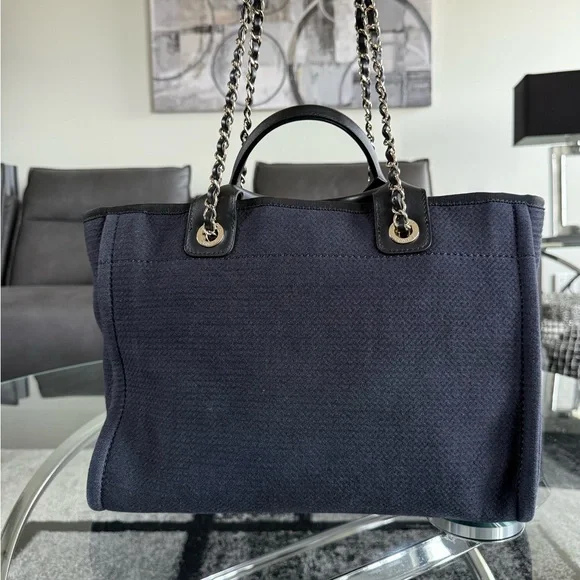 🎉SOLD🎉Authentic Chanel Medium Deauville Blue Cloth Tote with Timeless Elegance - Picture 4 of 8